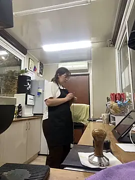 Snapshot of cinnabon_ chatting on 19, 1, 2025 cinnabon online show from 19, 1, 2025