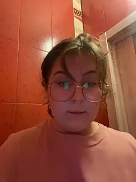 Snapshot of cinnabon_ chatting on 28, 1, 2025 cinnabon online show from 28, 1, 2025