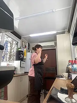 Snapshot of cinnabon_ chatting on 17, 2, 2025 cinnabon online show from 17, 2, 2025