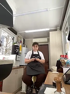 Snapshot of cinnabon_ chatting on 18, 2, 2025 cinnabon online show from 18, 2, 2025