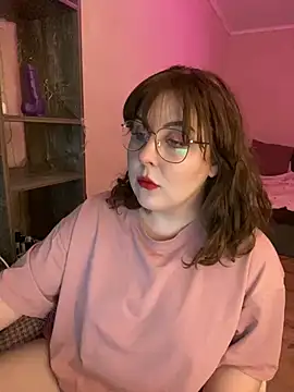 Snapshot of cinnabon_ chatting on 24, 2, 2025 cinnabon online show from 24, 2, 2025