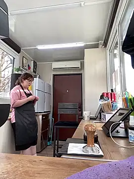 Snapshot of cinnabon_ chatting on 14, 3, 2025 cinnabon online show from 14, 3, 2025