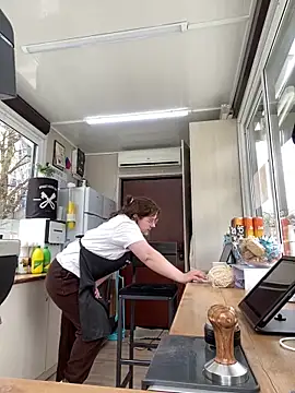 Snapshot of cinnabon_ chatting on 20, 3, 2025 cinnabon online show from 20, 3, 2025