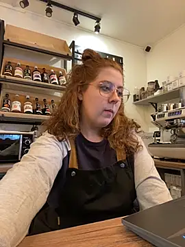 Snapshot of cinnabon_ chatting on 13, 9, 2025 cinnabon online show from 13, 9, 2025