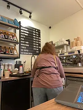 Snapshot of cinnabon_ chatting on 20, 9, 2025 cinnabon online show from 20, 9, 2025