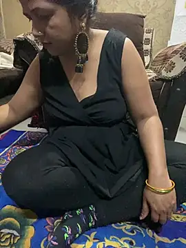 Tameesh sexy mistress online show from 12, 1, 2026
