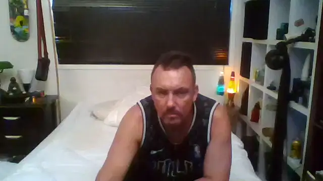 Snapshot of LukedavidDestroys chatting on 22, 12, 2025 LukedavidDestroys online show from 22, 12, 2025