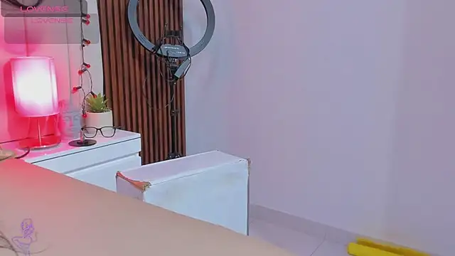 Meli castillo online show from 26, 2, 2025