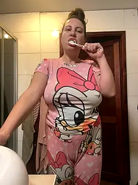 Snapshot of Yanacool007 chatting on 5, 12, 2025 Yanacool007 online show from 5, 12, 2025