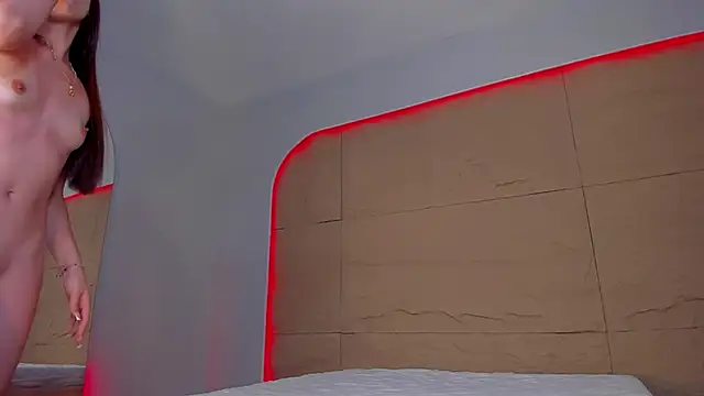 MilaHal  online show from 27, 2, 2025