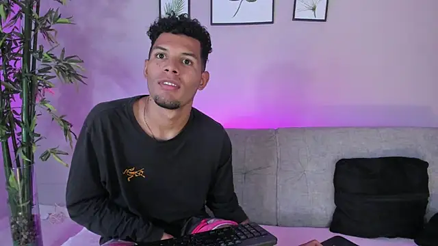 miaa lux online show from 1, 2, 2025