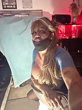 Snapshot of zluttywhore81 chatting on 7, 11, 2025 zluttywhore81 online show from 7, 11, 2025