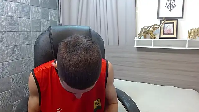 JackSwan18 online show from 14, 12, 2025