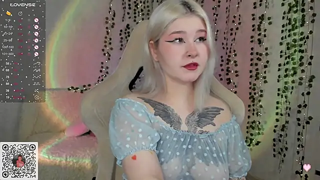 Snapshot of chillycharm chatting on 22, 1, 2025 chillycharm online show from 22, 1, 2025