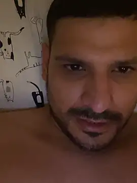 Insaneskillzz69 online show from 2, 4, 2026