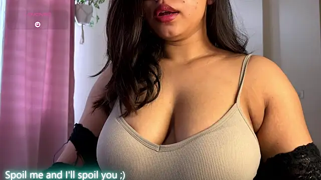 Snapshot of ohh_mona chatting on 1, 3, 2025 ohh mona online show from 1, 3, 2025