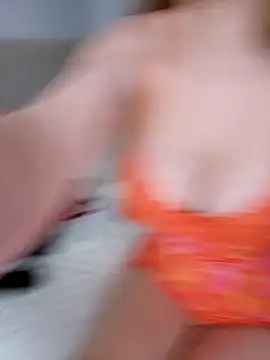 Snapshot of jhulyyy chatting on 3, 10, 2025 jhulyyy online show from 3, 10, 2025