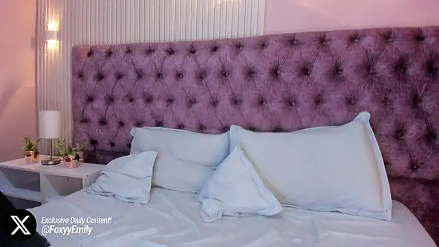 EMILYY FOXY online show from 8, 3, 2025