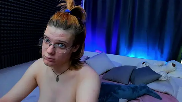 Snapshot of KIKI_Krash chatting on 30, 12, 2024 KIKI Krash online show from 30, 12, 2024