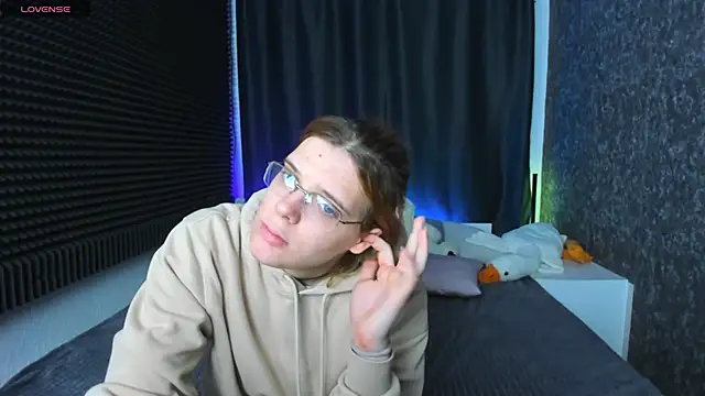 Snapshot of KIKI_Krash chatting on 30, 1, 2025 KIKI Krash online show from 30, 1, 2025