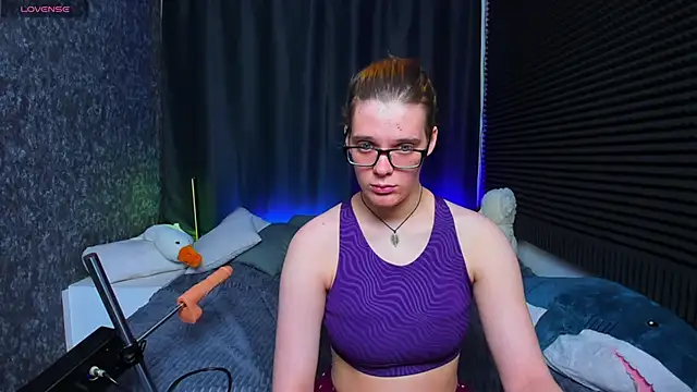 Snapshot of KIKI_Krash chatting on 25, 2, 2025 KIKI Krash online show from 25, 2, 2025