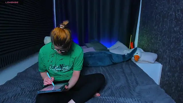 Snapshot of KIKI_Krash chatting on 27, 2, 2025 KIKI Krash online show from 27, 2, 2025