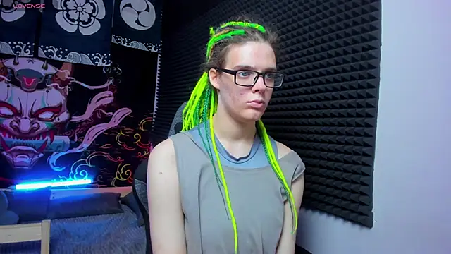 Snapshot of KIKI_Krash chatting on 30, 9, 2025 KIKI Krash online show from 30, 9, 2025