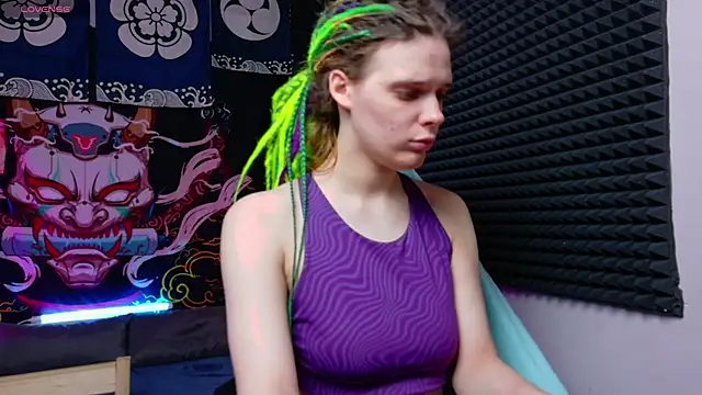 Snapshot of KIKI_Krash chatting on 2, 12, 2025 KIKI Krash online show from 2, 12, 2025