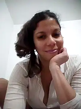 Carliina Soussa online show from 1, 2, 2025