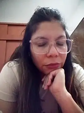 Snapshot of Carliina_Soussa chatting on 8, 6, 2026 Carliina Soussa online show from 8, 6, 2026