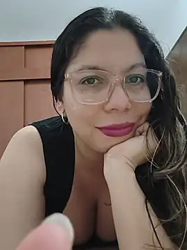 Snapshot of Carliina_Soussa chatting on 2, 7, 2026 Carliina Soussa online show from 2, 7, 2026