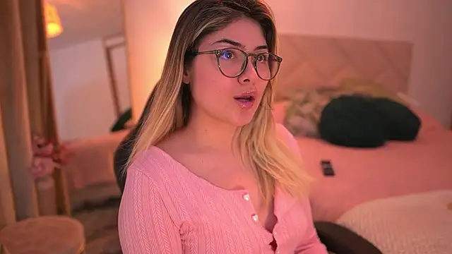 Lau Bee online show from 18, 10, 2025