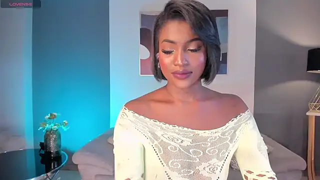 Snapshot of SavannahStorm chatting on 27, 2, 2025 SavannahStorm online show from 27, 2, 2025