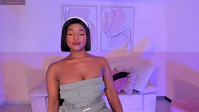 Snapshot of SavannahStorm chatting on 2, 3, 2025 SavannahStorm online show from 2, 3, 2025