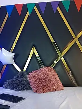 Adel Nesbiit online show from 27, 9, 2025