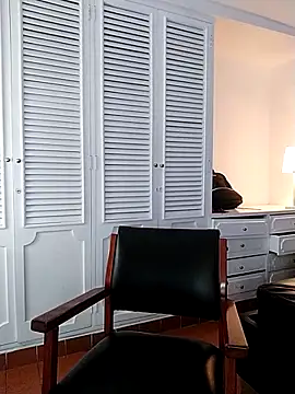 Adel Nesbiit online show from 25, 3, 2026