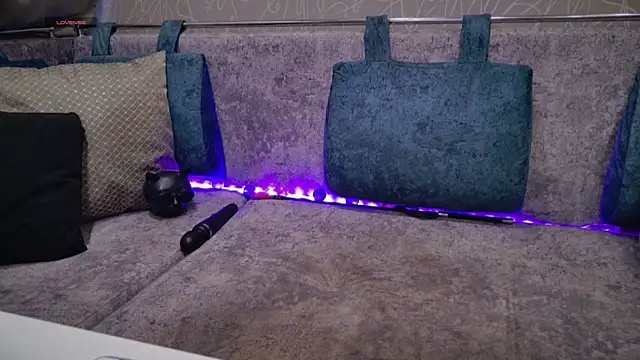 Snapshot of blackcat142 chatting on 24, 10, 2025 blackcat142 online show from 24, 10, 2025