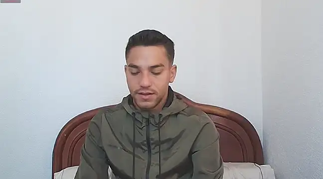 Snapshot of Leandro_valenzuela chatting on 3, 2, 2025 Leandro valenzuela online show from 3, 2, 2025