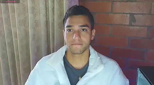 Snapshot of Leandro_valenzuela chatting on 19, 2, 2025 Leandro valenzuela online show from 19, 2, 2025