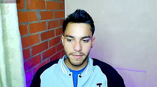 Snapshot of Leandro_valenzuela chatting on 13, 3, 2025 Leandro valenzuela online show from 13, 3, 2025