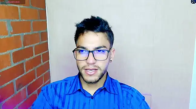 Snapshot of Leandro_valenzuela chatting on 13, 3, 2025 Leandro valenzuela online show from 13, 3, 2025