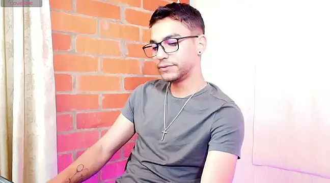 Snapshot of Leandro_valenzuela chatting on 15, 3, 2025 Leandro valenzuela online show from 15, 3, 2025