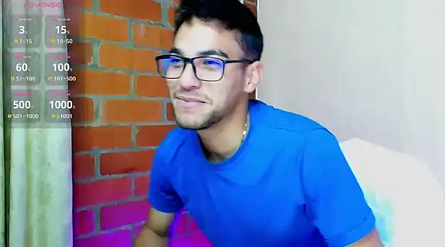 Snapshot of Leandro_valenzuela chatting on 18, 3, 2025 Leandro valenzuela online show from 18, 3, 2025