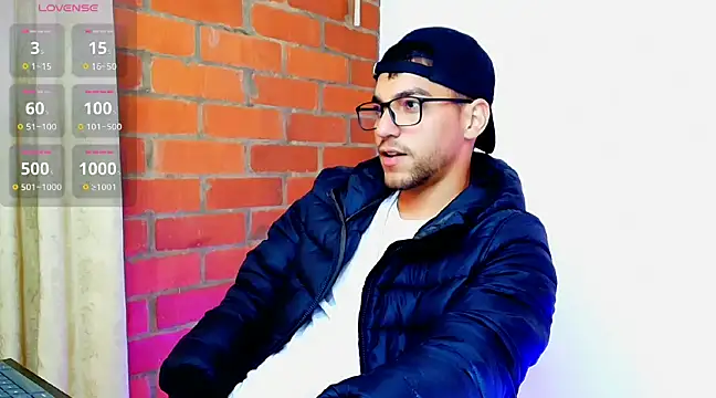 Snapshot of Leandro_valenzuela chatting on 21, 3, 2025 Leandro valenzuela online show from 21, 3, 2025