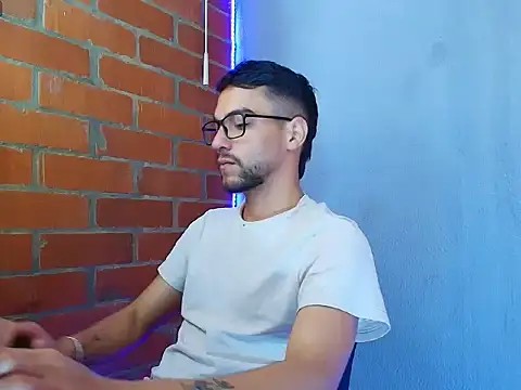 Snapshot of Leandro_valenzuela chatting on 12, 9, 2025 Leandro valenzuela online show from 12, 9, 2025