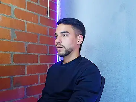 Snapshot of Leandro_valenzuela chatting on 16, 9, 2025 Leandro valenzuela online show from 16, 9, 2025