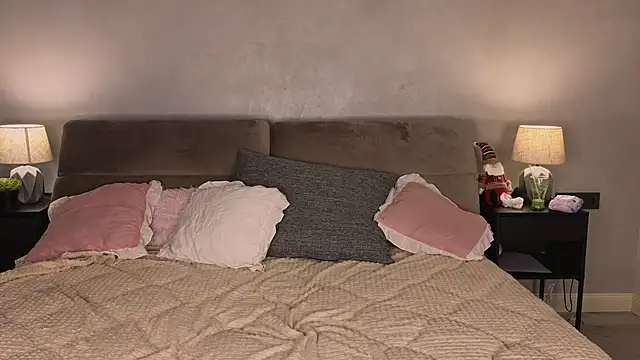 Snapshot of elfinvibes chatting on 14, 1, 2025 elfinvibes online show from 14, 1, 2025