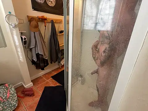 Snapshot of RuffClvb chatting on 27, 12, 2024 RuffClvb online show from 27, 12, 2024