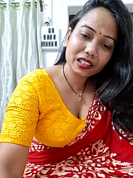 Snapshot of DREAM_GIRL-30 chatting on 4, 3, 2025 DREAM GIRL-30 online show from 4, 3, 2025