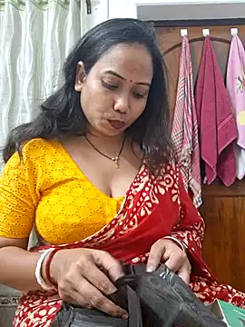 Snapshot of DREAM_GIRL-30 chatting on 8, 3, 2025 DREAM GIRL-30 online show from 8, 3, 2025